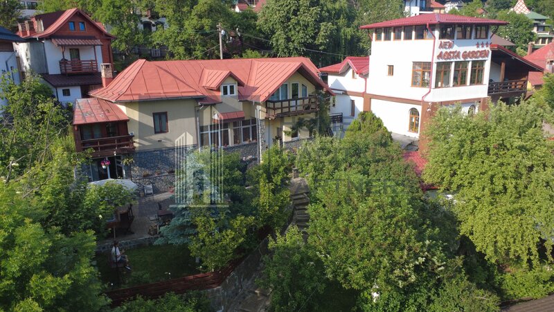 Sinaia casa spatioasa, cu aer de vacanta, intr-o locatie de poveste